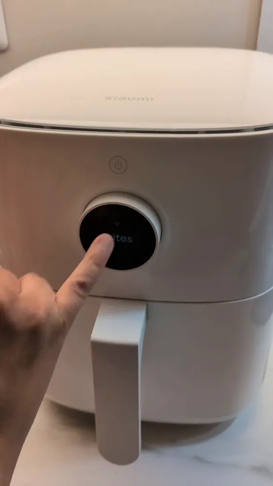 Air fryer Xiaomi Smart (friteuse sans huile connectée), vidéo 1 filmée par Marwane